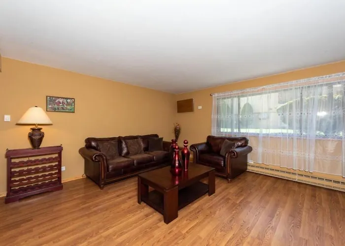 Apartamento Mins From O'hare • Safe Location • Private Parking *